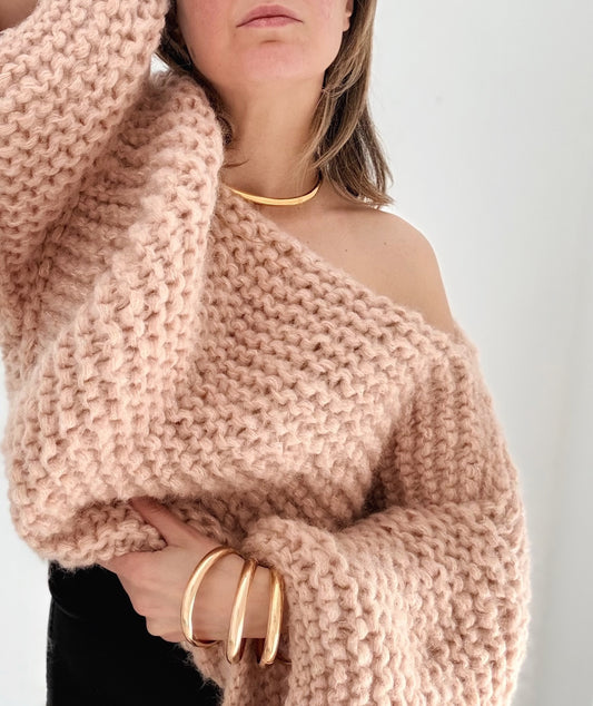 The Garter Pull - Peach Pink