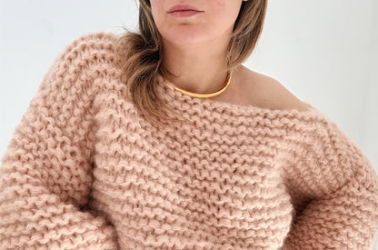 The Garter Pull - Peach Pink